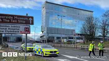 Clydeside Expressway closed after pedestrian hit