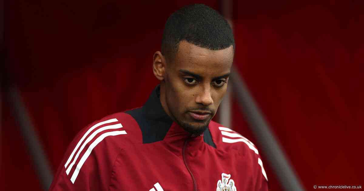 Newcastle receive fresh Alexander Isak boost ahead of transfer deadline day