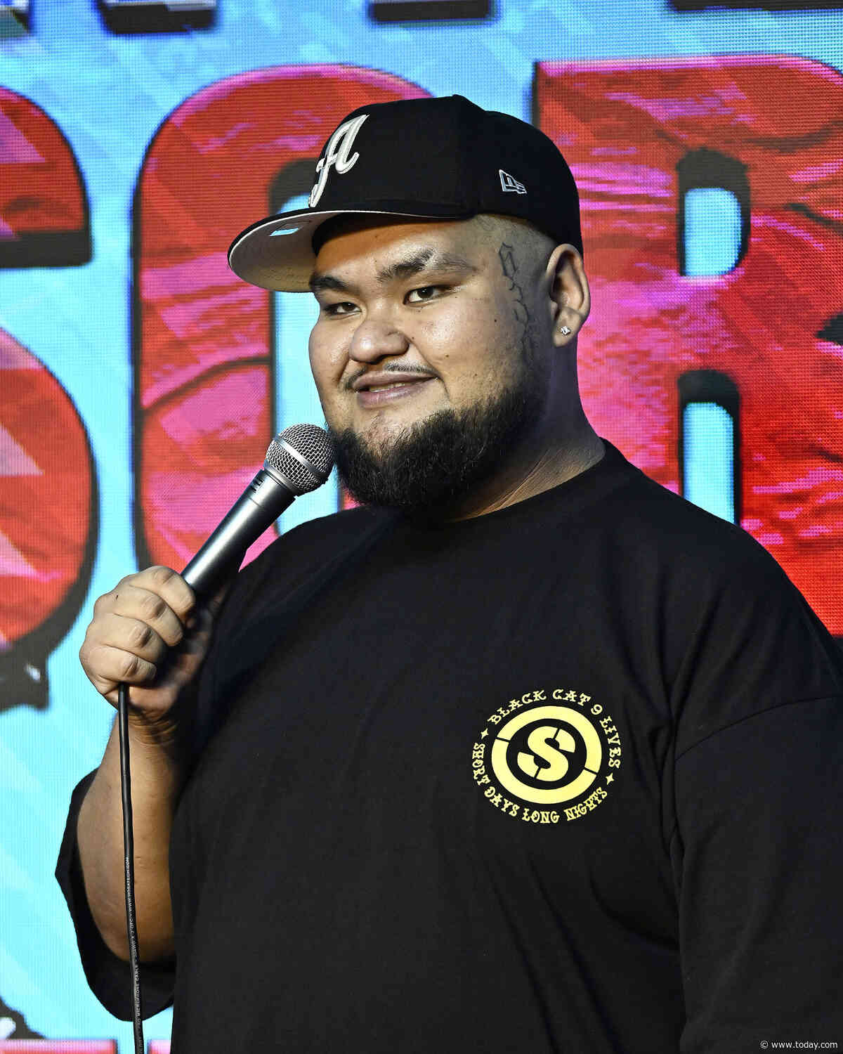 Comedian Ken Flores dies at 28 amid national tour