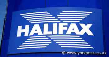 Lloyds and Halifax banking app customers urged 'do not make repeat payments'