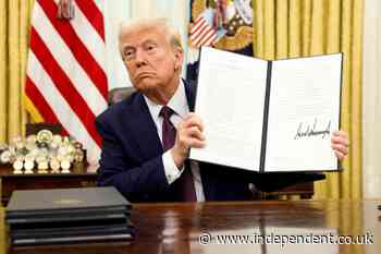 Trump still considering Chagos Islands veto as Starmer tries to close deal