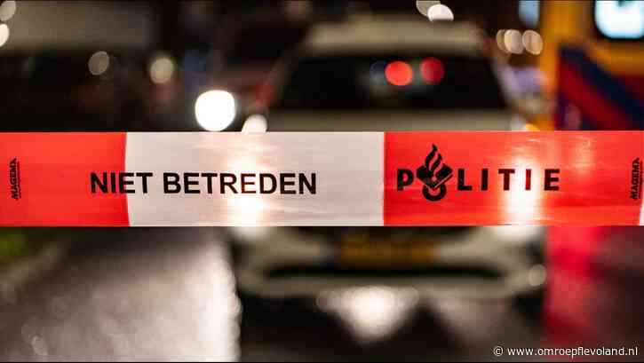 Almere - Politie schiet bij achtervolging inbrekers Almere Poort, honden helpen bij aanhouding