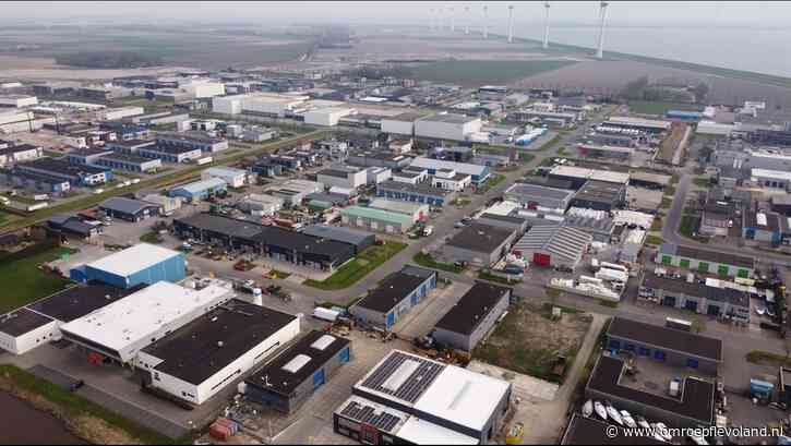 Flevoland - Flevoland bereidt zich met laadpalen op bedrijventerreinen voor op emissievrije zones