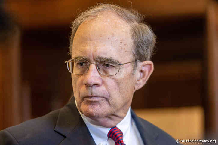 Lt. Gov. Delbert Hosemann collapses at podium, reported to be doing OK