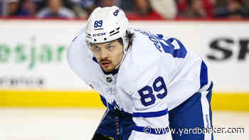 Nicholas Robertson Scores Twice as Maple Leafs Drop Blackhawks 5-2