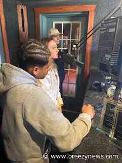 Photos: Local FFA members visit radio station