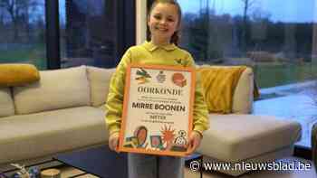 "Lezen is gewoon héél leuk!" Maak kennis met Mirre (10), de eerste junior meter van de Jeugdboekenmaand