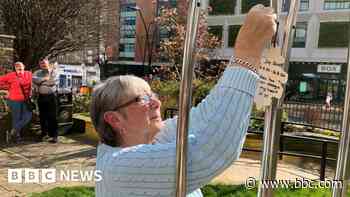 Families pay tribute to 'all those lost' to Covid