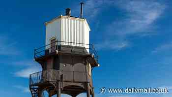 ANSWERS TO CORRESPONDENTS: Are there areas where two, or maybe more, lighthouses are visible to the naked eye?