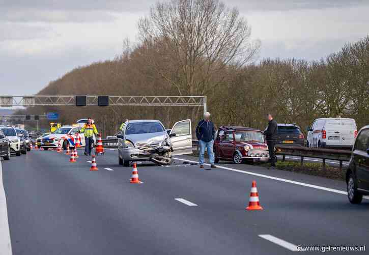 Lange file door ongeval op A12 richting Arnhem