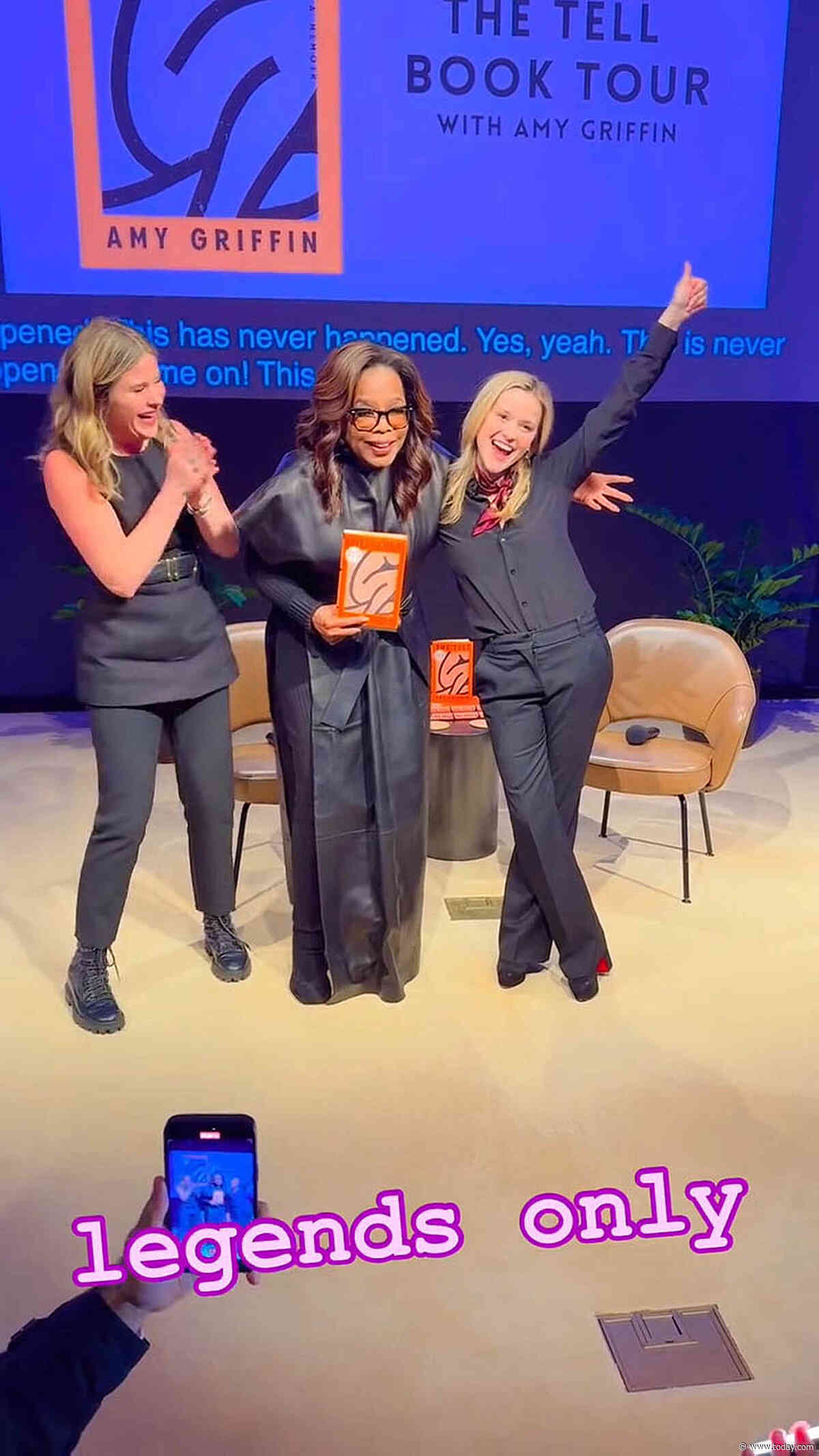 See the moment 'book club divas' Jenna, Oprah and Reese came together for the 1st time