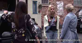 Coronation Street fans say 'now we know' as surprise pregnancy twist 'outed'