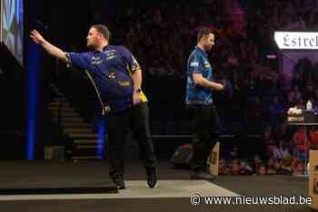 VIDEO. Luke Littler pakt uit met twee briljante finishes in zege op rivaal Luke Humphries tijdens Premier League of Darts