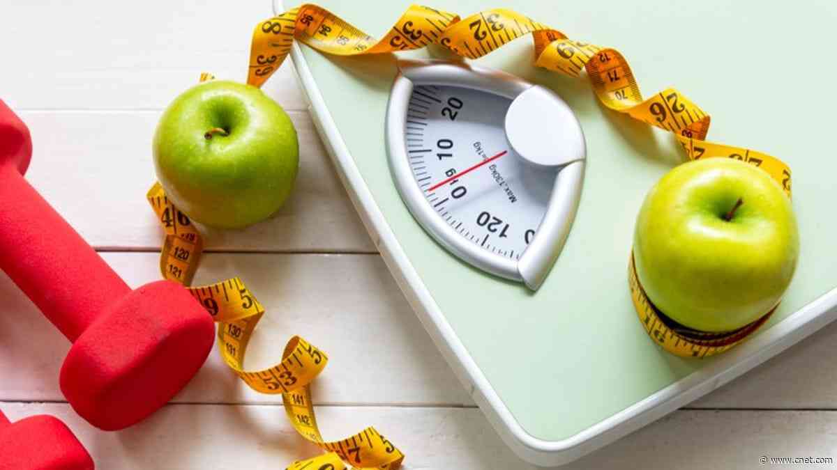 3 Expert-Approved Tips for Maintaining Weight Loss After You Reach Your Goal