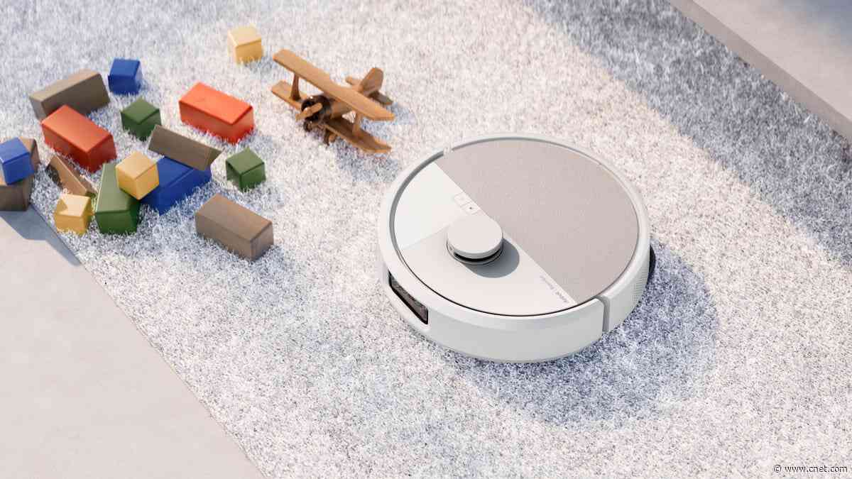 Roomba's New Entry-Level Robot Vacs Have 3 Premium Features, Upcharge Not Included