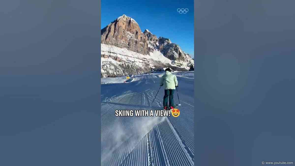 That view of the Dolomites! 😍 Italy's winter playground! 🇮🇹🏔️