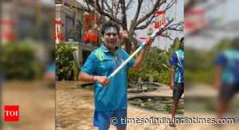 Sachin Tendulkar plays Holi prank with Yuvraj Singh and Ambati Rayudu