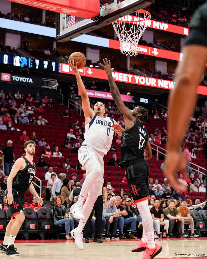 Exum fractures his left hand during 133-96 loss to Rockets