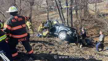 Man seriously hurt after getting stuck under car following crash on I-95 in Milford