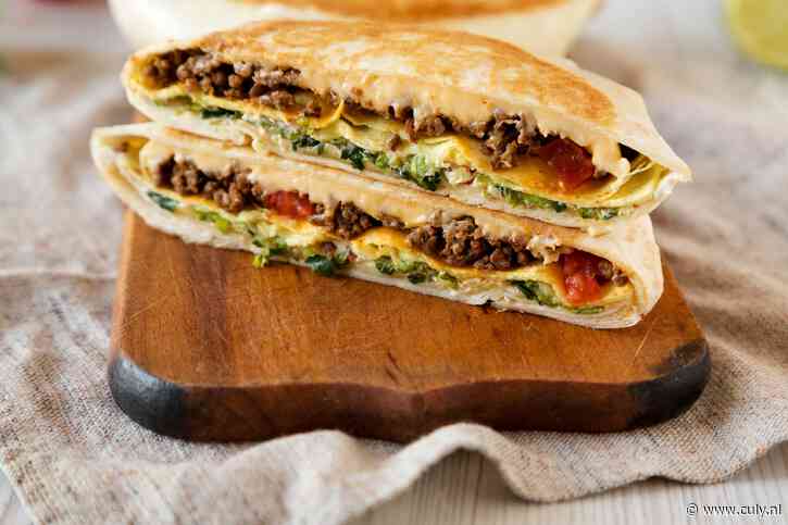 Tip: maak eens een crunchwrap in je tosti-ijzer