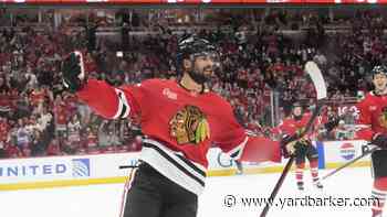 Blackhawks halt 7-game slide, extend Flyers' woes