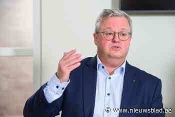 UGent-professor Carl Devos kondigt juridische stappen aan na boek over aanranding