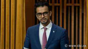 Montreal Liberal candidate says campaign volunteers targeted with Islamophobic slurs