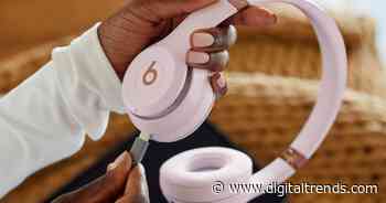 Eyes on the Beats Solo 4 headphones? Don’t miss this deal