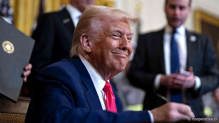 Trump subió a 125% los aranceles a China y suspendió los de países que no tomaron represalias
