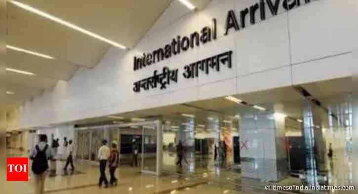 Delhi Airport issues advisory due to 'shifting wind pattern', warns of flight delays