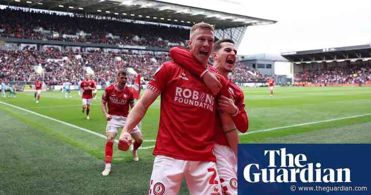 Championship roundup: late goals in playoff race and Portsmouth put five past Norwich