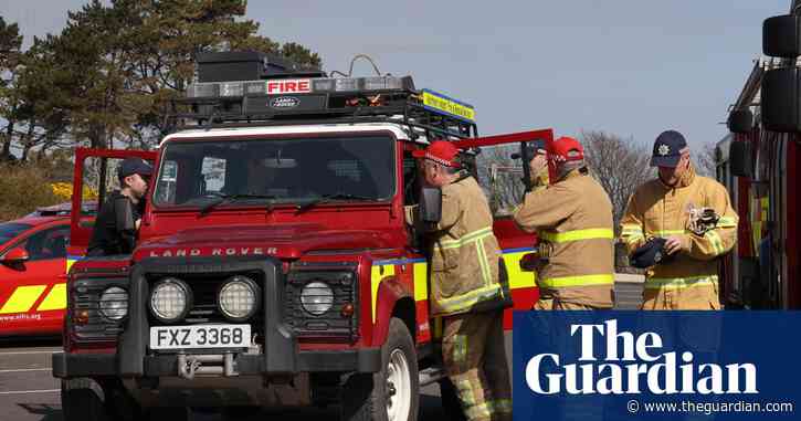 UK wildfires expose ‘postcode lottery’ of firefighting resources, says union