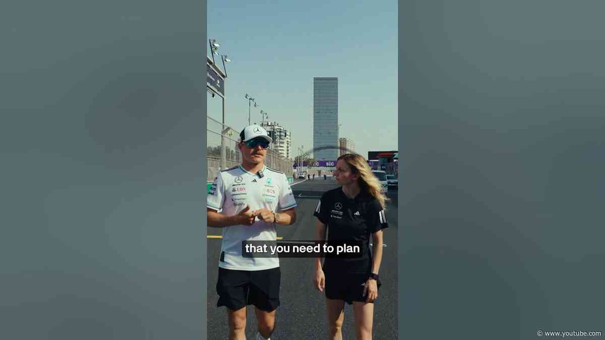 Doriane and Valtteri’s Saudi Arabian Grand Prix Track Walk! 🚶‍♀️🚶