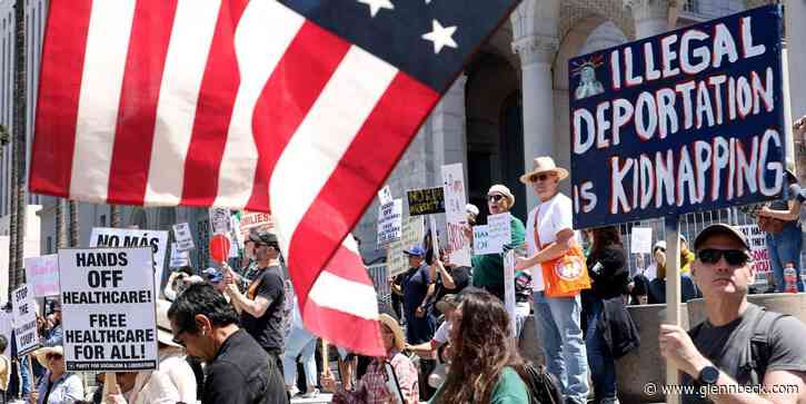 Media cover-up: Why Clinton deported six times more than Trump