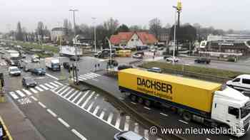 Vier weken hinder door werken aan kruispunten op A12 in Aartselaar: kruispunt aan McDonald’s als eerste aan de beurt