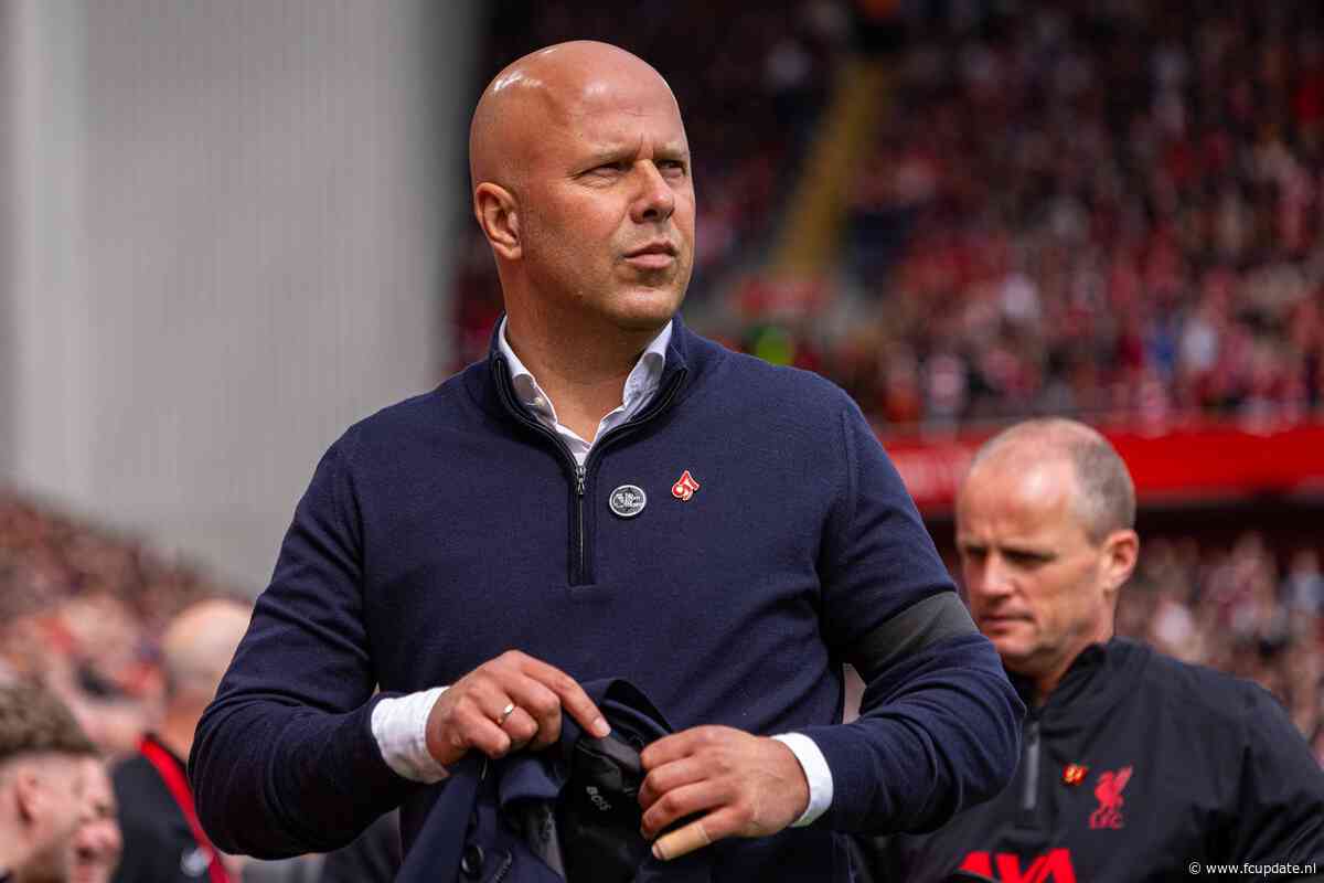 Edwin van der Sar sprak met Arne Slot over positie bij Ajax