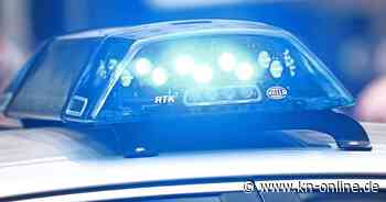 12-Jähriger fährt mit Motorrad gegen Baum und stirbt