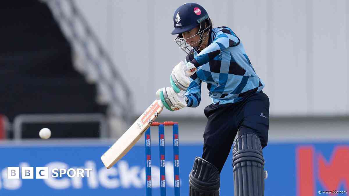 Essex sign England and Yorkshire batter Winfield-Hill