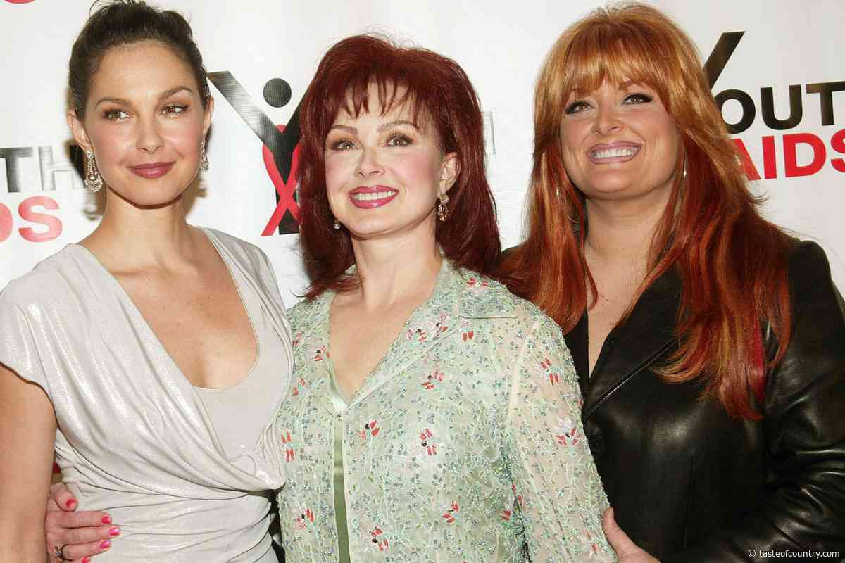 Naomi Judd's Suicide 'Forced' Daughters Wynonna + Ashley Together