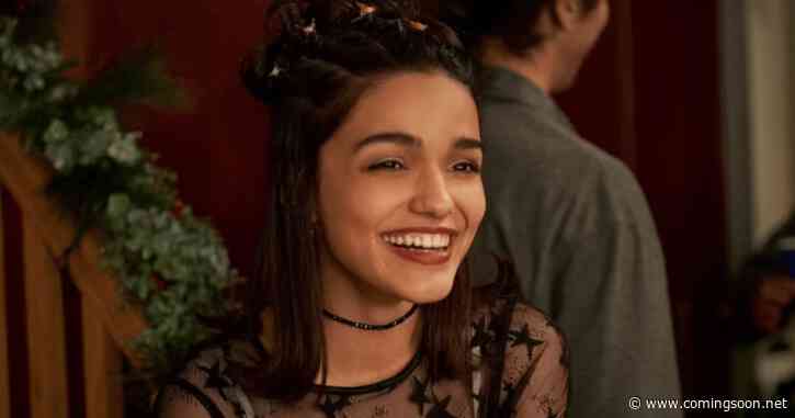Rachel Zegler Is Marisa Tomei’s Daughter in Comedy She Gets It From Me