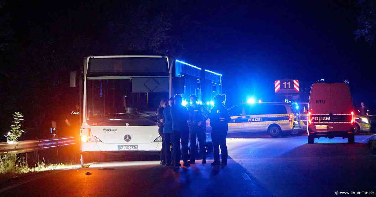 Siegen: Lebenslange Haft nach Messerattacke in Bus