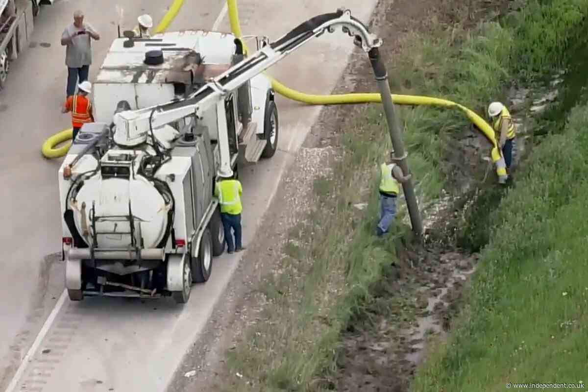 At the drop of 8 million dimes: Crews pick up $800k of loose change after Texas highway crash