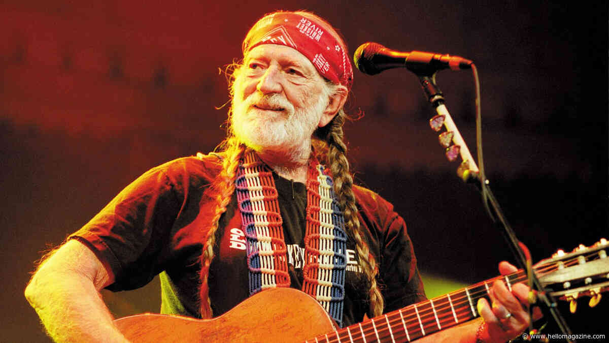 Willie Nelson is unrecognizable with short hair and no beard in photos you need to see