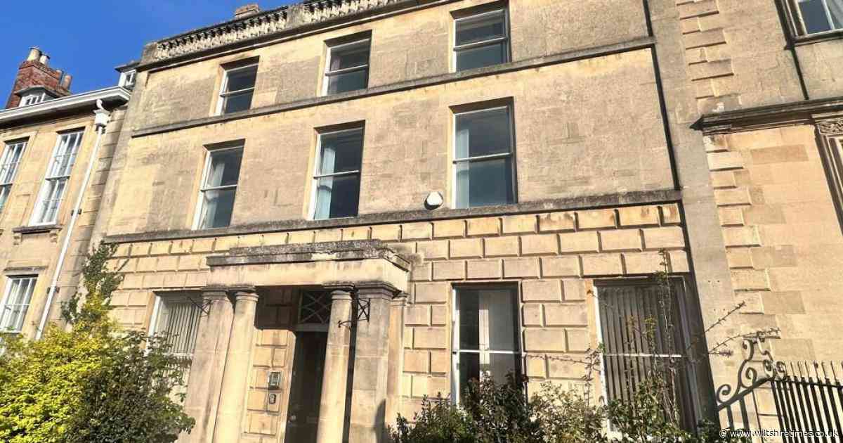 Town centre building 'in the heart of town' goes up for sale