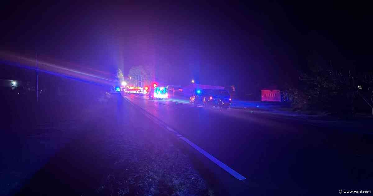 2 dead, 6 injured in wreck in multi-car wreck in Harnett Co.
