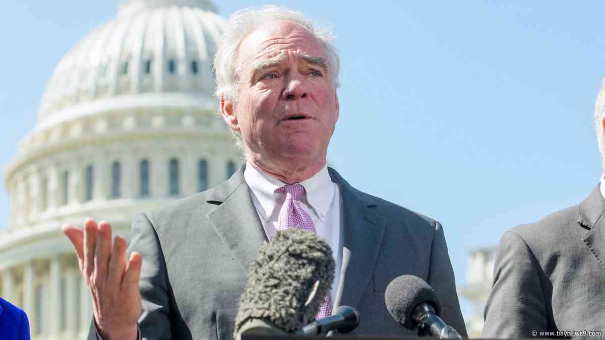 Senate Democrats plan to force vote on resolution for transparency on deportations to El Salvador