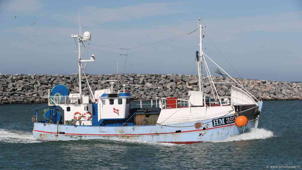 Zegenkotter HM-323 Ralima in andere handen