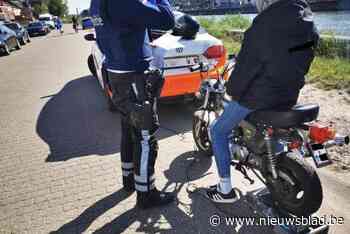 Tiener krijgt werkstraf voor opgefokte bromfiets waar zijn broer ook al mee reed