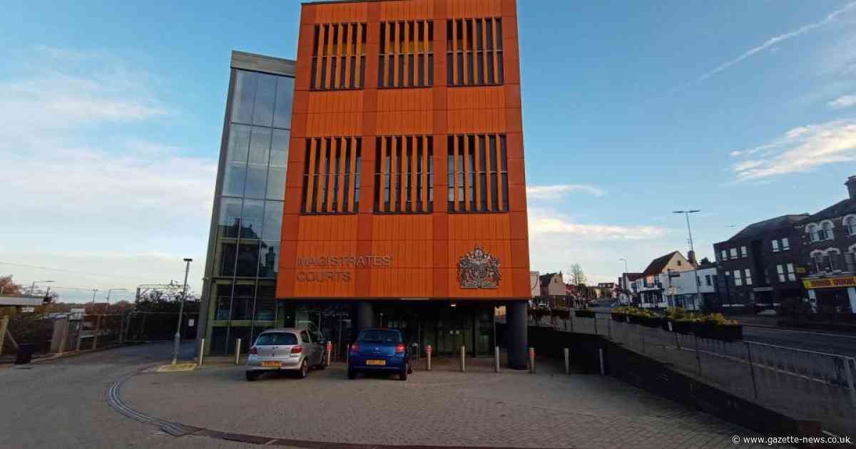 Mother sentenced for going to ex-partner's home armed with kitchen knife