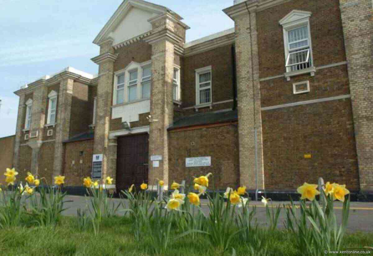 Group ‘threw drugs and contraband’ over walls into prison